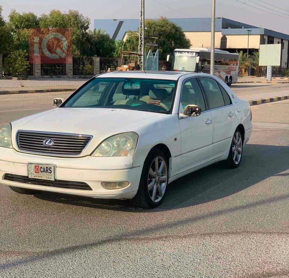لكزس LS